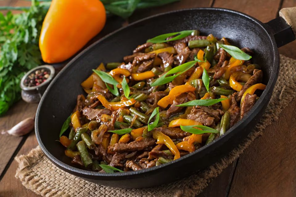 Beef Stir-Fry with Sweet Peppers and Green Beans