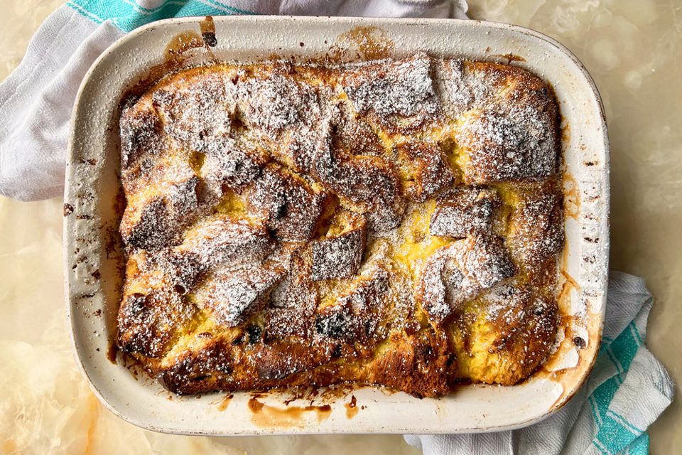 Saffraan- en kardemom panettone pudding