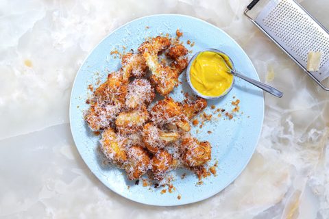 Krokante kaas- en mosterdkoolrabi-bites