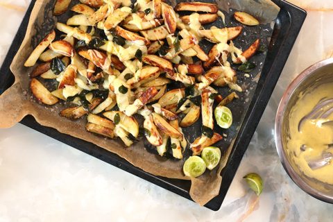 Oven chips with cardamom mayonnaise