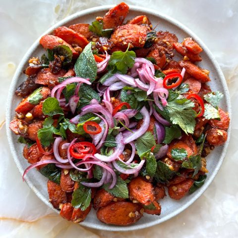 Sticky date spiced carrots